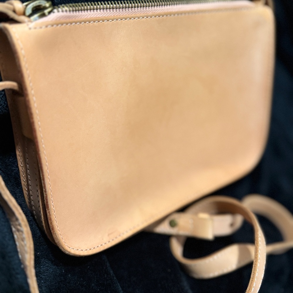 MADEWELL The Simple Crossbody in Nude* - Picture 4 of 13